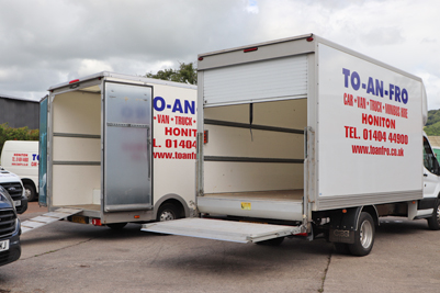 Exeter minibus hire